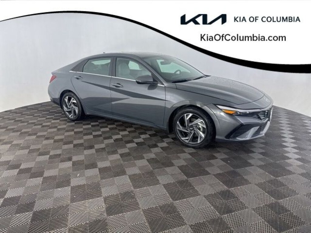 Used 2024 Hyundai Elantra Hybrid Limited Sedan