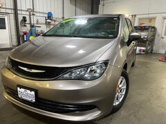 2017 Chrysler Pacifica LX Minivan/Van