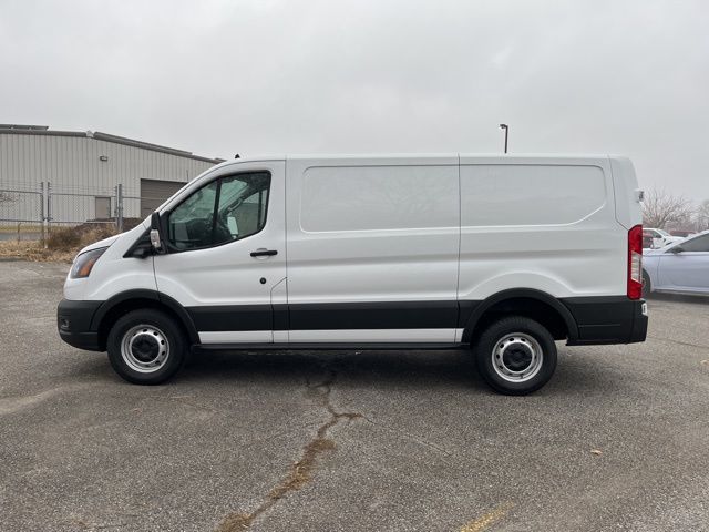2024 Ford Transit photo 3