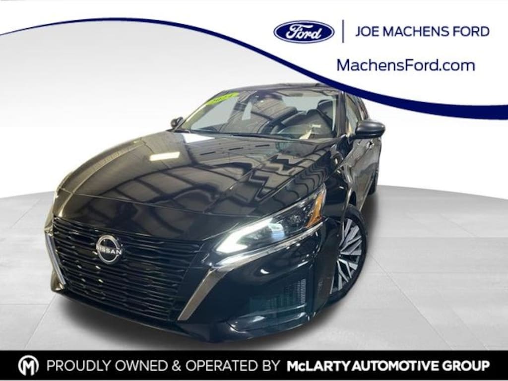 Used 2024 Nissan Altima 2.5 SV Sedan