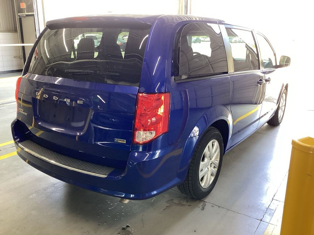Used 2019 Dodge Grand Caravan SE Minivan/Van