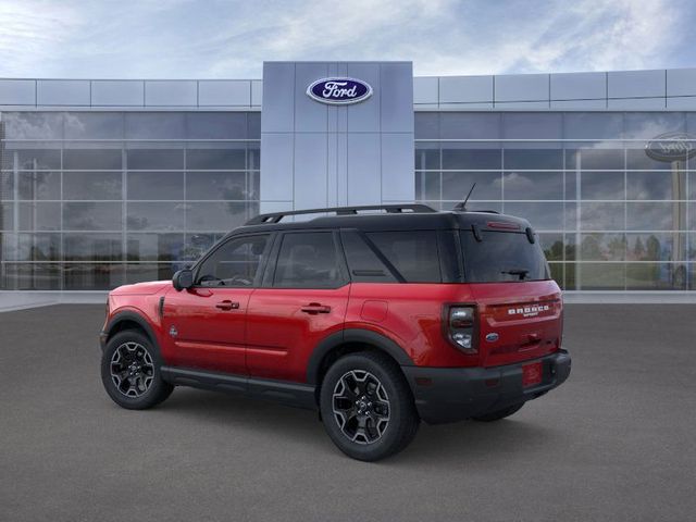 2025 Ford Bronco Sport Outer Banks photo 3