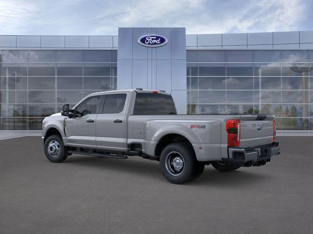 2026 Ford F-350 XLT photo 4