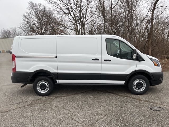 2024 Ford Transit photo 4