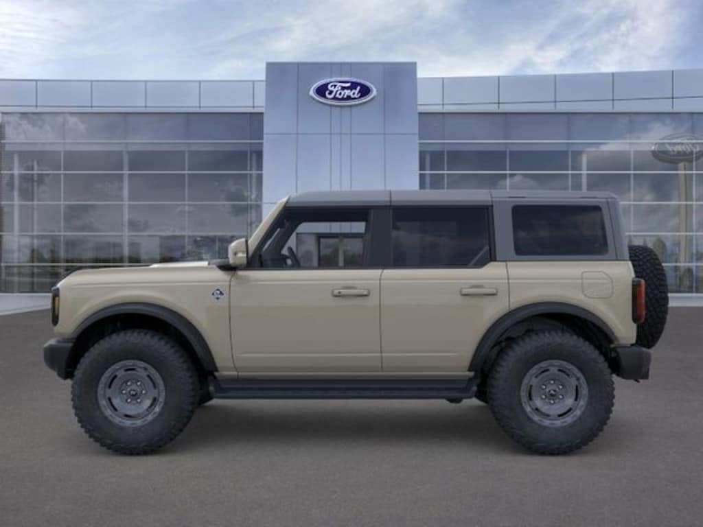 New 2025 Ford Bronco Outer Banks SUV