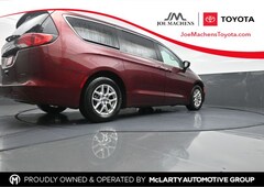 2022 Chrysler Voyager LX Minivan/Van