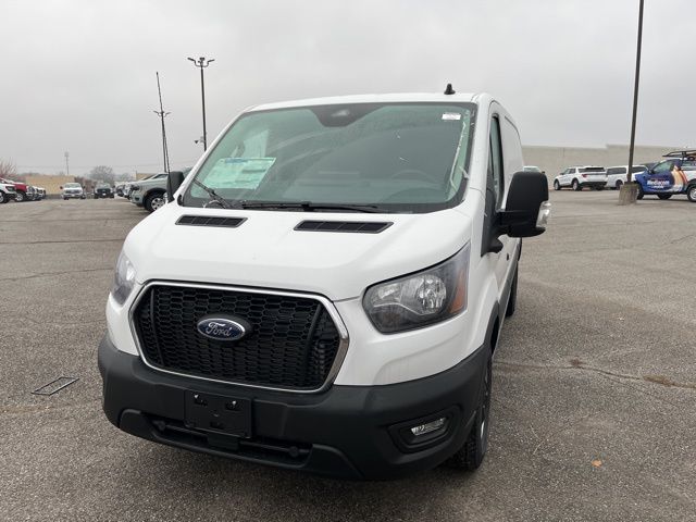2024 Ford Transit photo 2