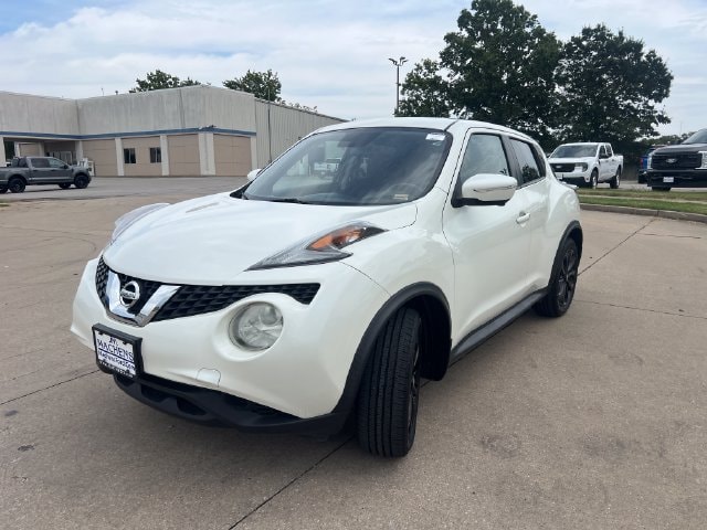 Used 2015 Nissan JUKE SV with VIN JN8AF5MV5FT556077 for sale in Columbia, MO
