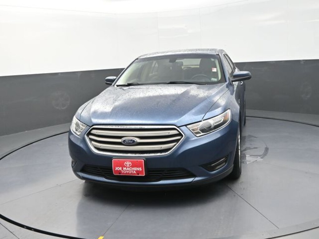 Used 2018 Ford Taurus SEL Sedan