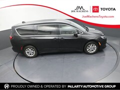 2023 Chrysler Voyager LX Minivan/Van