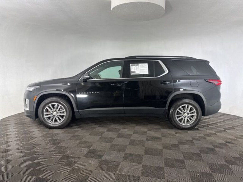 Used 2023 Chevrolet Traverse LT SUV