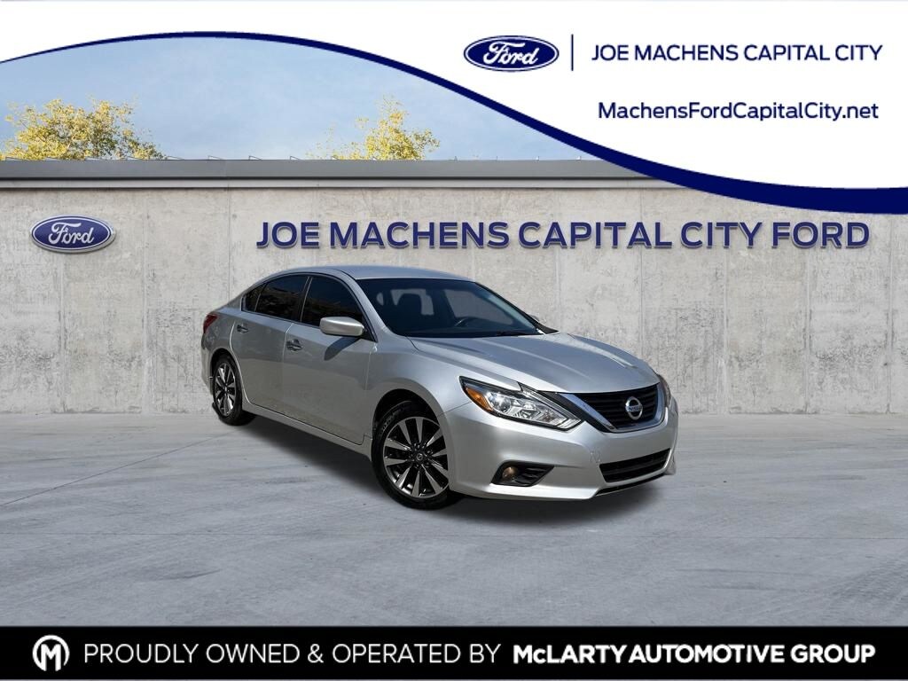 Used 2017 Nissan Altima 2.5 SV Sedan