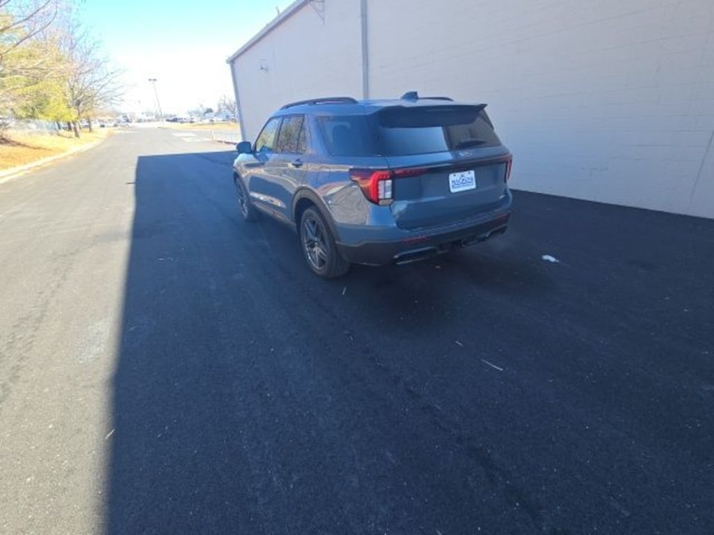 New 2026 Ford Explorer ST-Line SUV