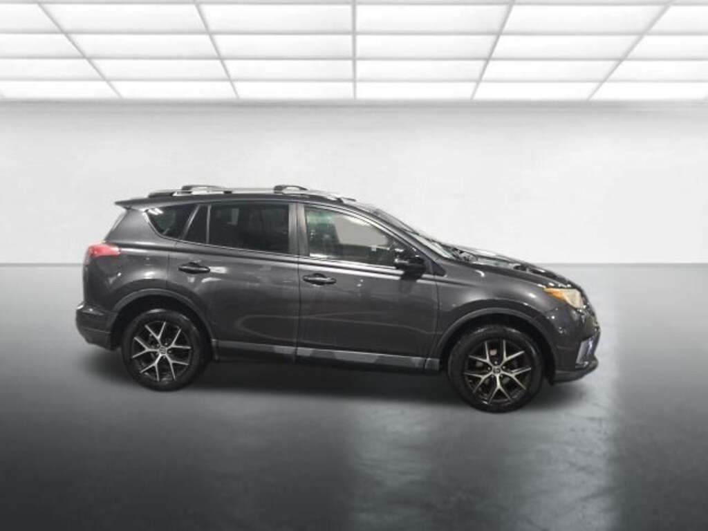 Used 2016 Toyota RAV4 SE SUV