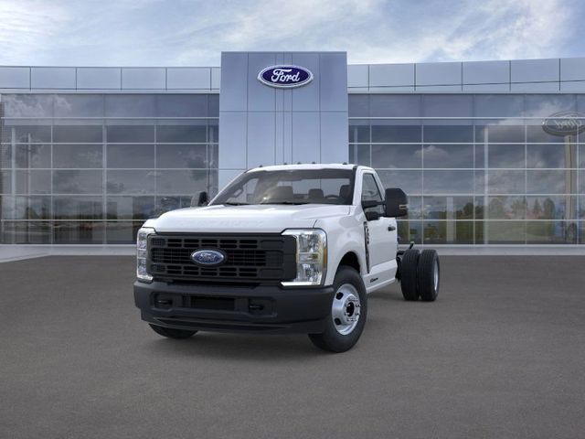 2025 Ford F-350 XL photo 2