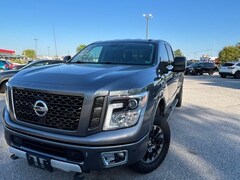2017 Nissan Titan XD PRO-4X Truck