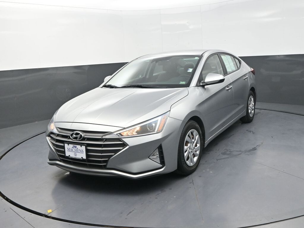 Used 2020 Hyundai Elantra SE Sedan
