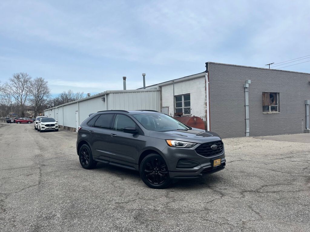 Used 2023 Ford Edge SE SUV
