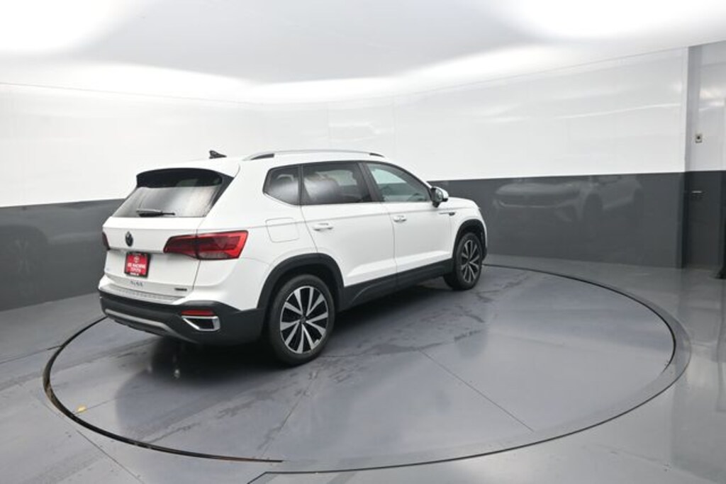 Used 2022 Volkswagen Taos 1.5T SE SUV