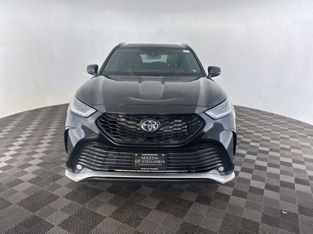 Used 2022 Toyota Highlander XSE SUV