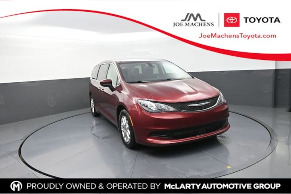 Used 2022 Chrysler Voyager LX Minivan/Van