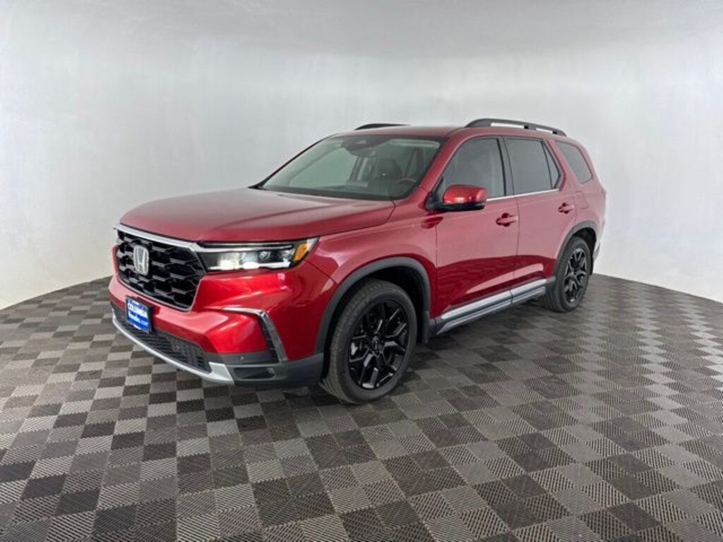Used 2025 Honda Pilot Touring SUV