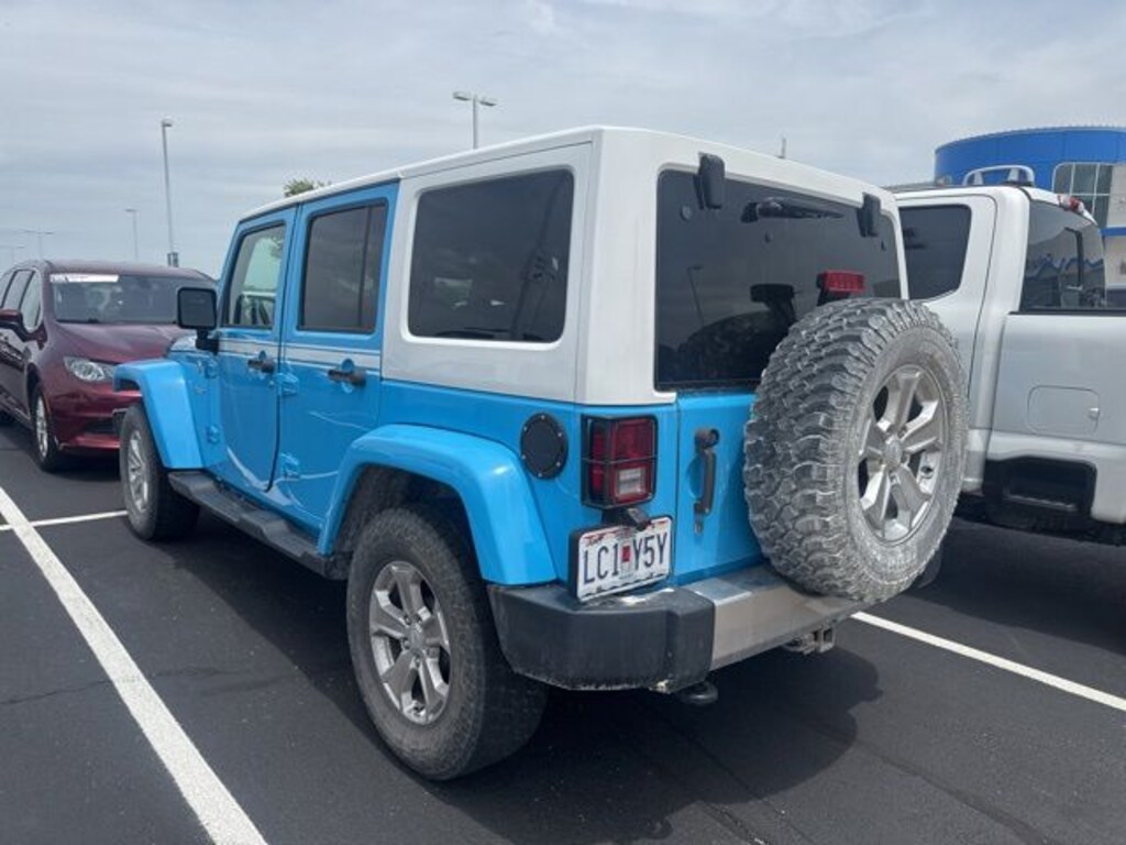 Used 2017 Jeep Wrangler Unlimited Sahara SUV
