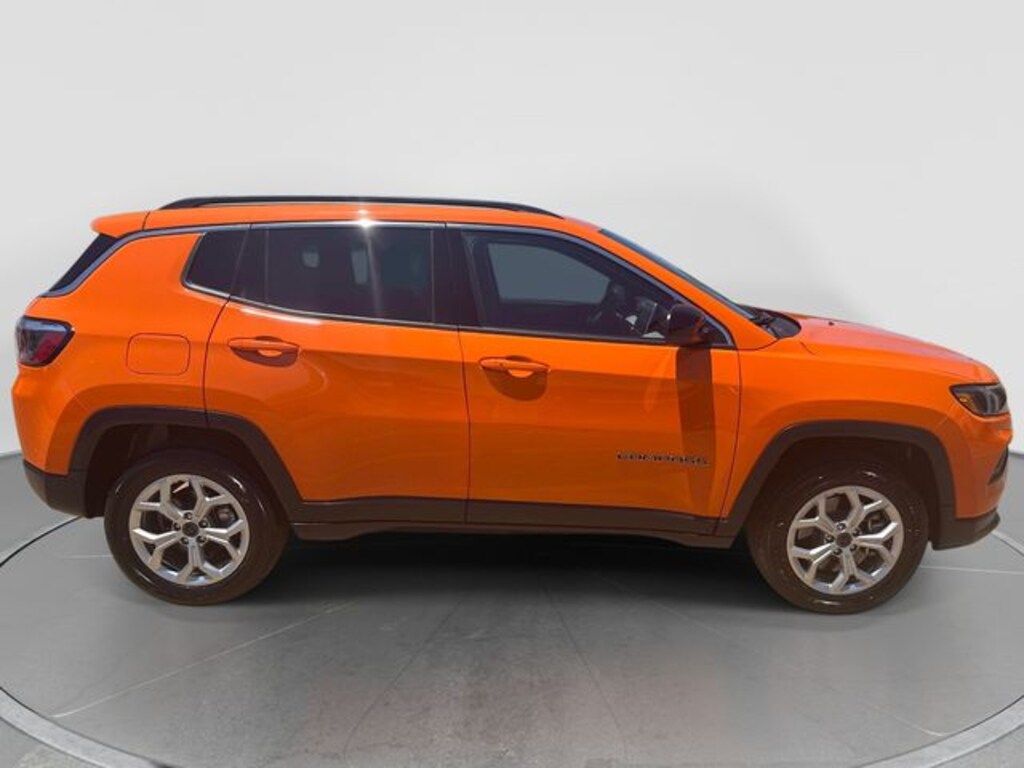 Used 2026 Jeep Compass Latitude SUV