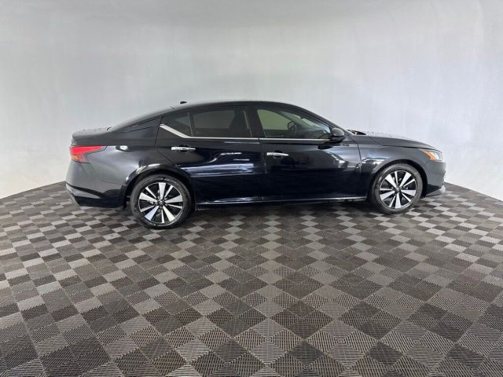 Used 2020 Nissan Altima 2.5 SL Sedan