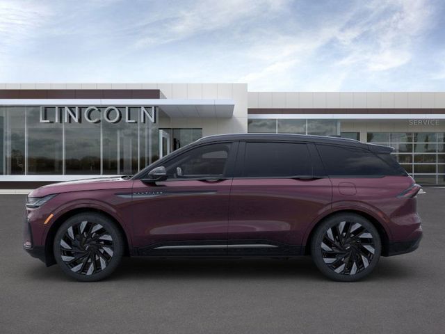 2025 Lincoln Nautilus Reserve photo 3