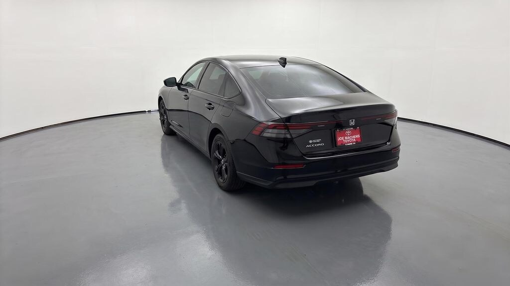 Used 2025 Honda Accord SE Sedan
