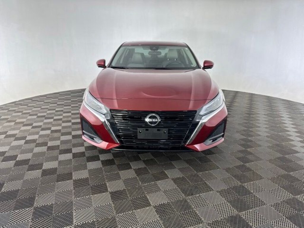 Used 2023 Nissan Altima 2.5 SL Sedan