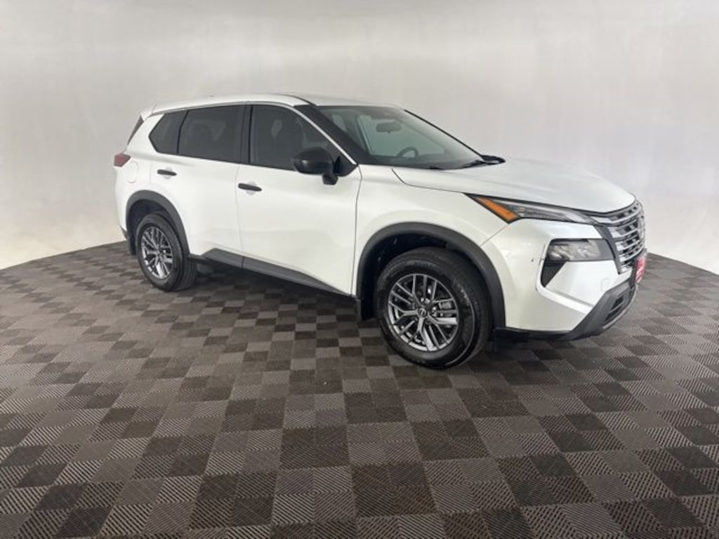 Used 2024 Nissan Rogue S SUV