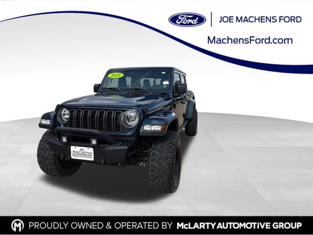 2025 Jeep Gladiator Nighthawk Auto's photo