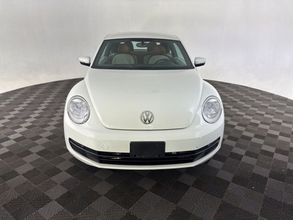 Used 2015 Volkswagen Beetle 1.8T Classic Hatchback