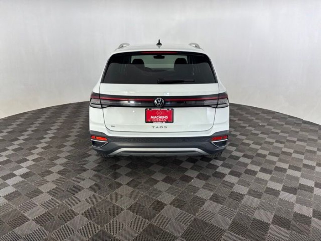 Used 2025 Volkswagen Taos 1.5T SE SUV