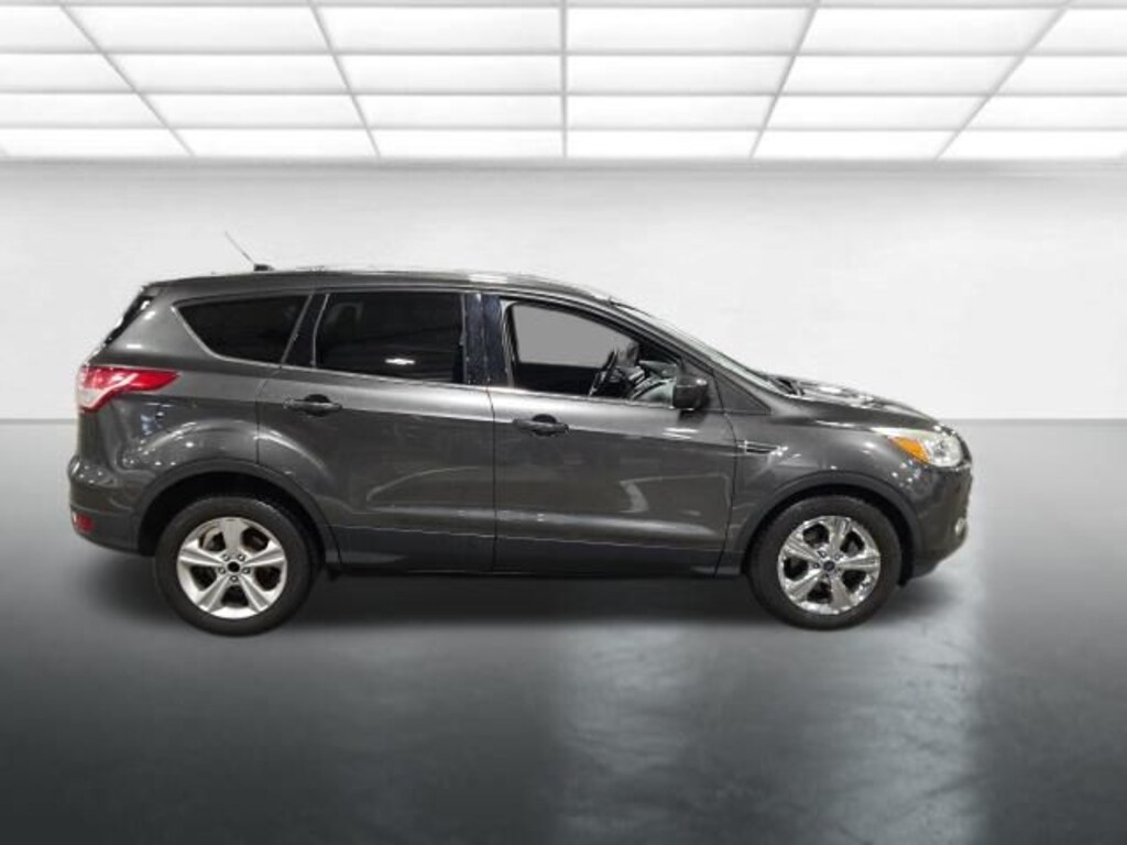 Used 2015 Ford Escape SE SUV