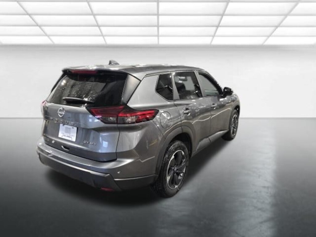 Used 2024 Nissan Rogue SV SUV