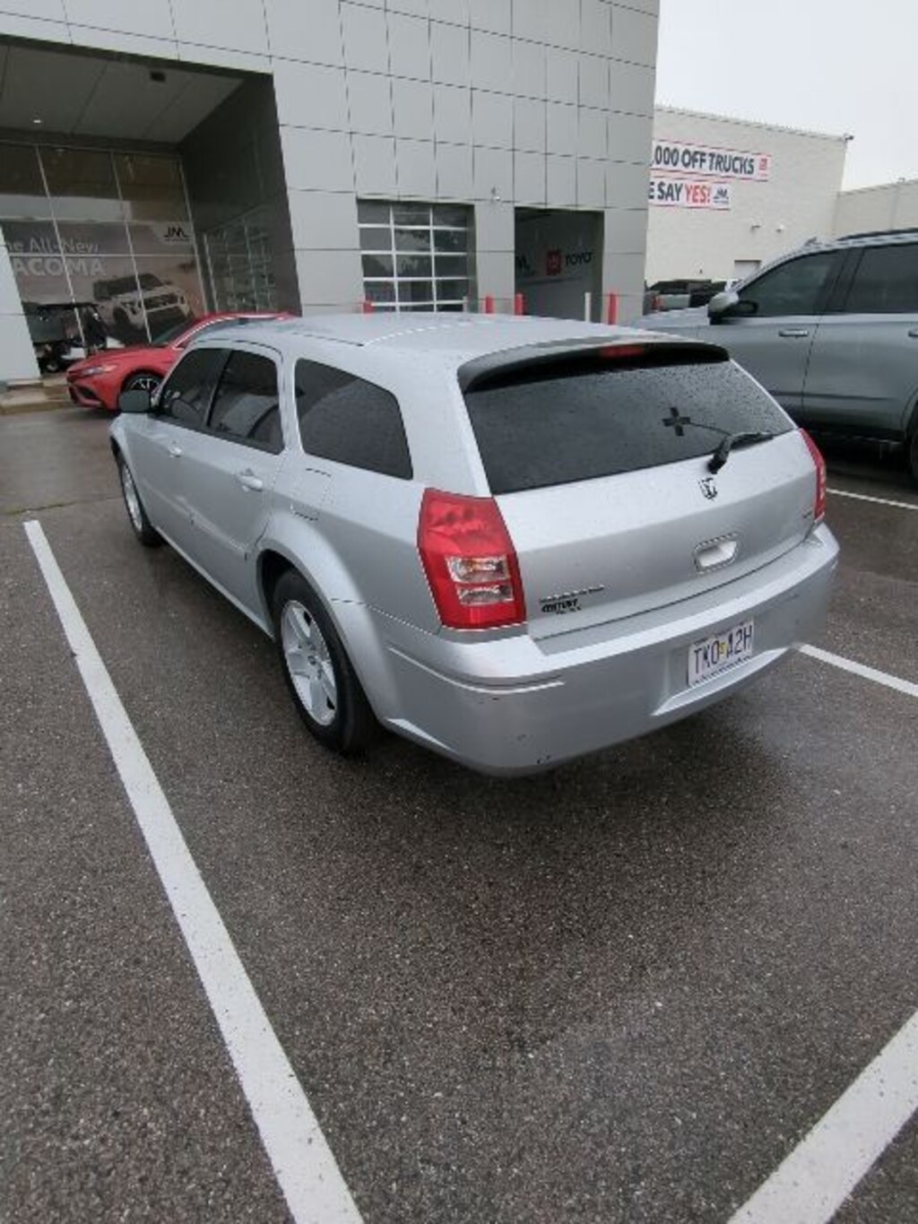 Used 2005 Dodge Magnum SE Wagon