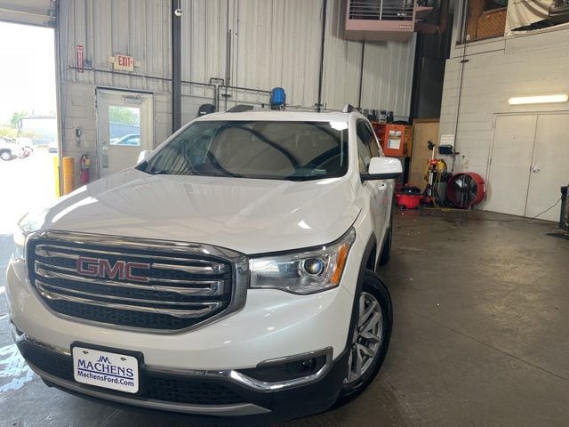 2017 GMC Acadia SLE-2