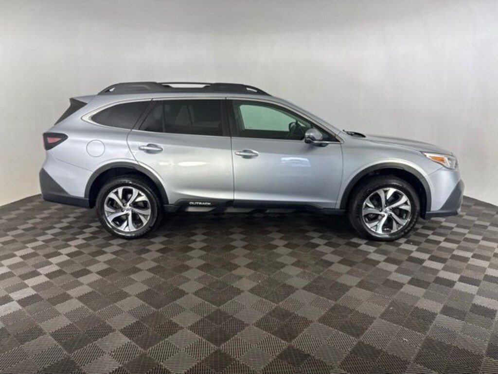 Used 2022 Subaru Outback Limited SUV