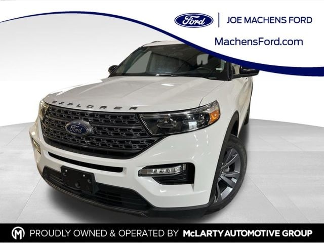 2023 Ford Explorer XLT 4WD's photo