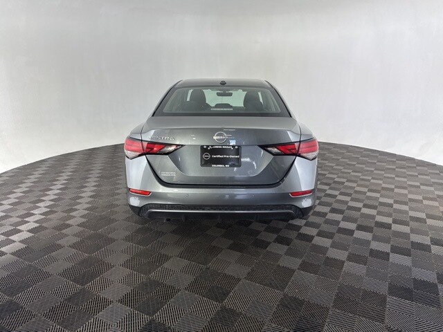 2025 Nissan Sentra SV photo 3