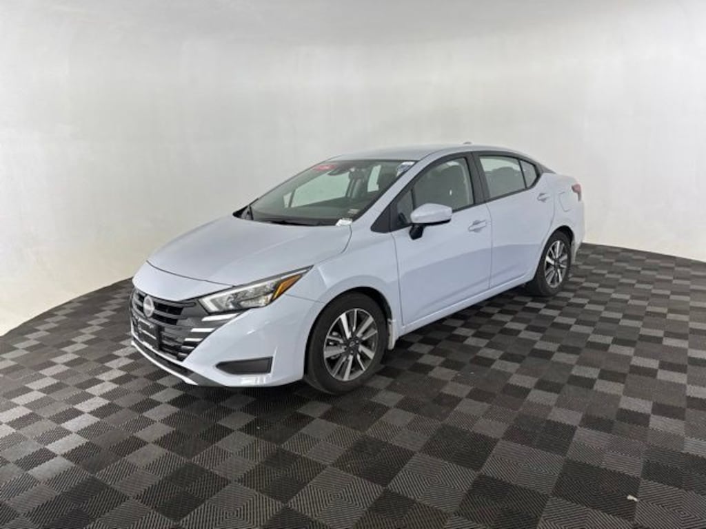 Certified 2025 Nissan Versa 1.6 SV Sedan