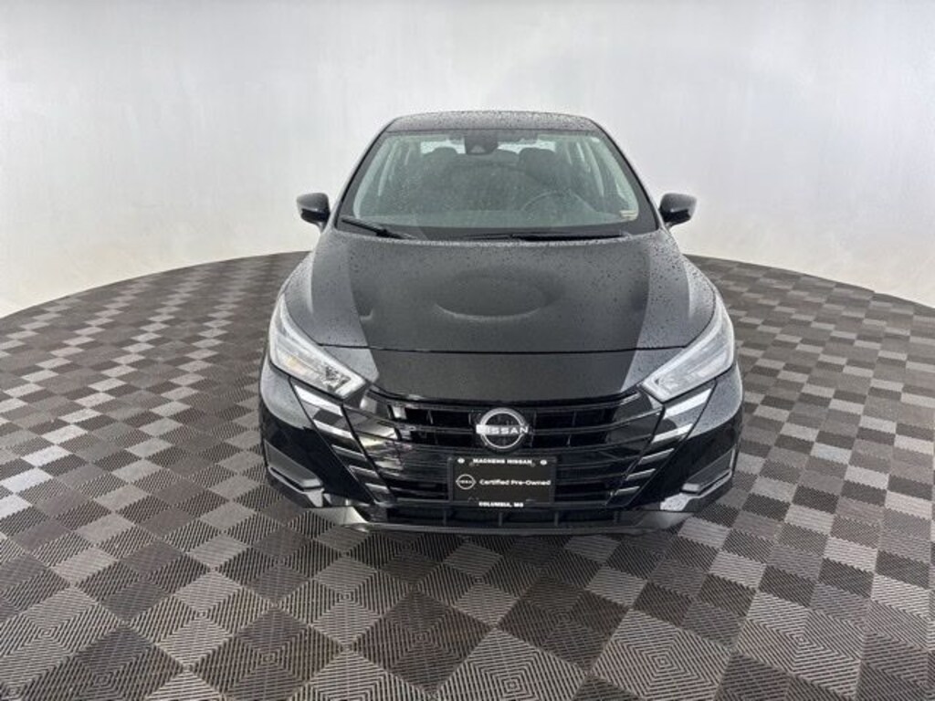 Certified 2025 Nissan Versa 1.6 SV Sedan