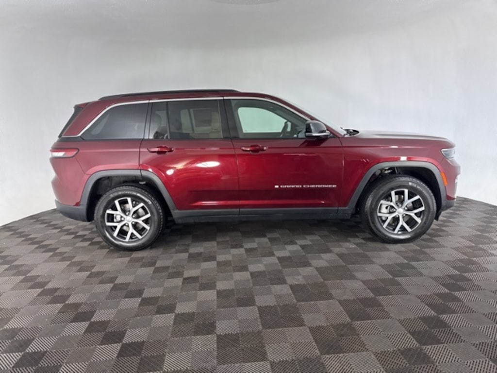 Used 2025 Jeep Grand Cherokee Limited SUV