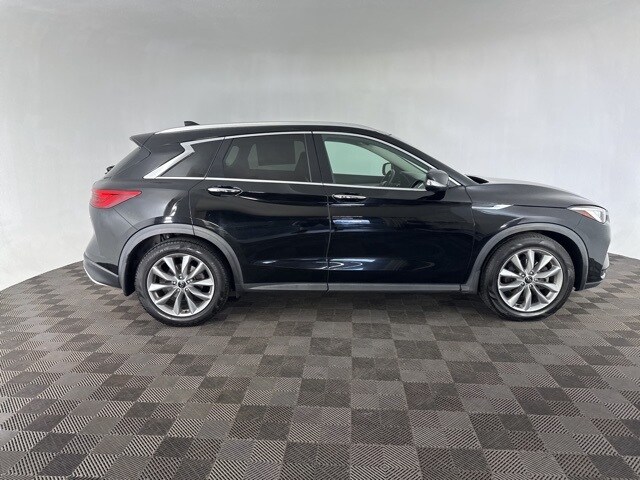 2020 Infiniti QX50 Luxe photo 4