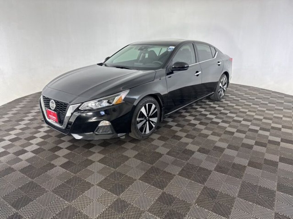 Used 2021 Nissan Altima 2.5 SV Sedan