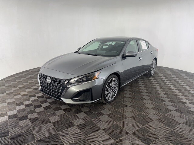 2024 Nissan Altima 2.5 SL photo 3