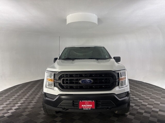 2022 Ford F-150 XL photo 2